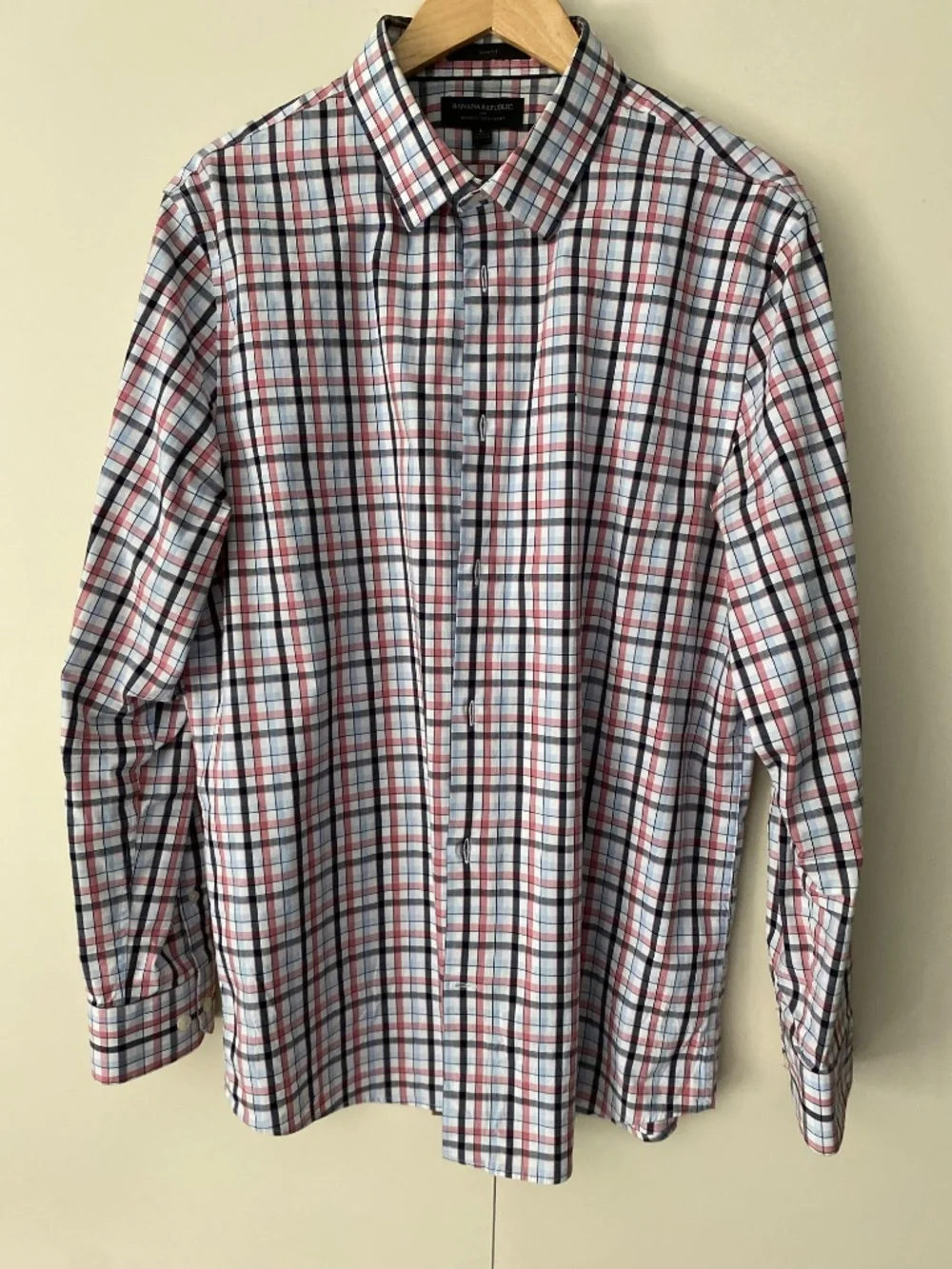 Banana Republic Slim Fit Plaid Dress Shirt Mens Large Pink Blue Wrinkle Resistan